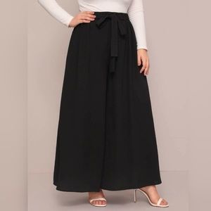 NWOT SHEIN Tie-Front Wide Leg Black Pants